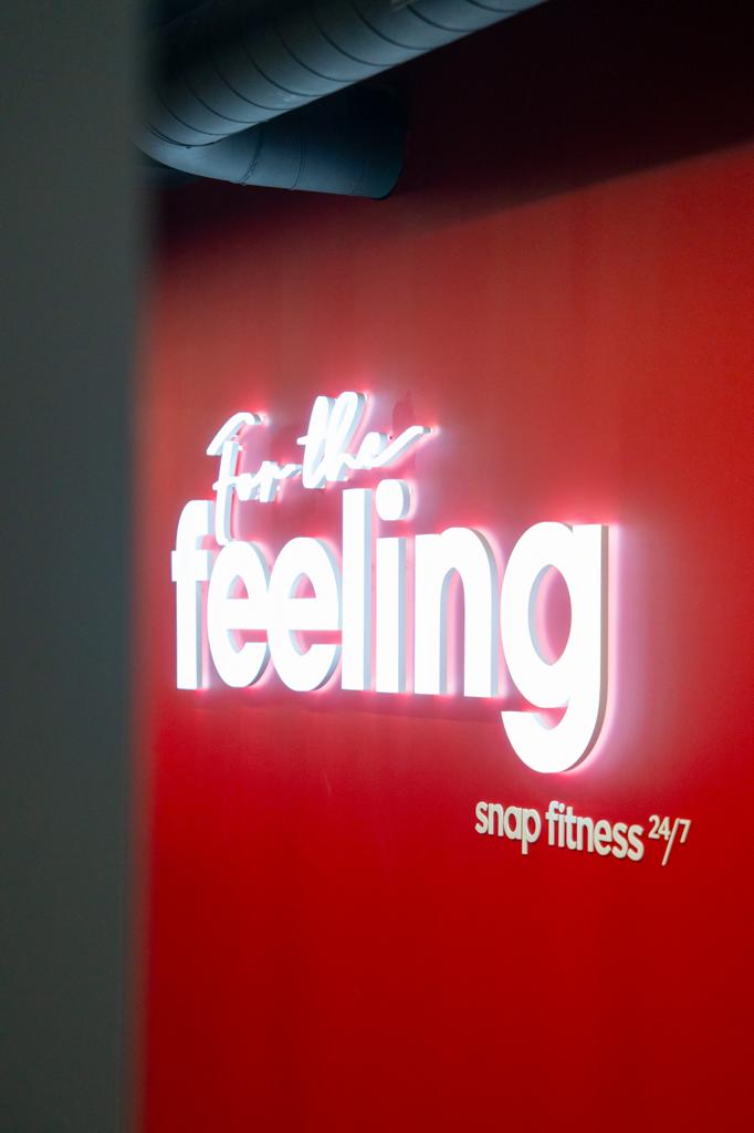 Addlestone Snap Fitness 24/7 use great lighting and inspirational sayings