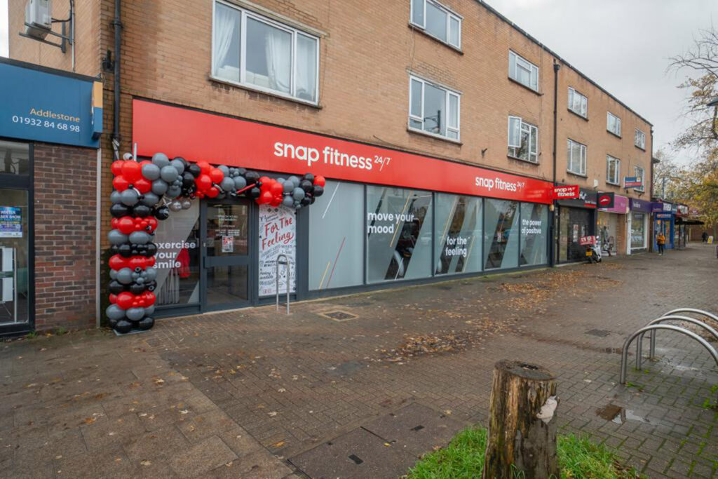 Addlestone Snap Fitness 24/7 opening - exterior decorated ready to ribbon cutting